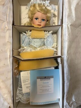 1996 Ashton-Drake Galleries Cinderella Porcelain Doll by Brigitte Deval